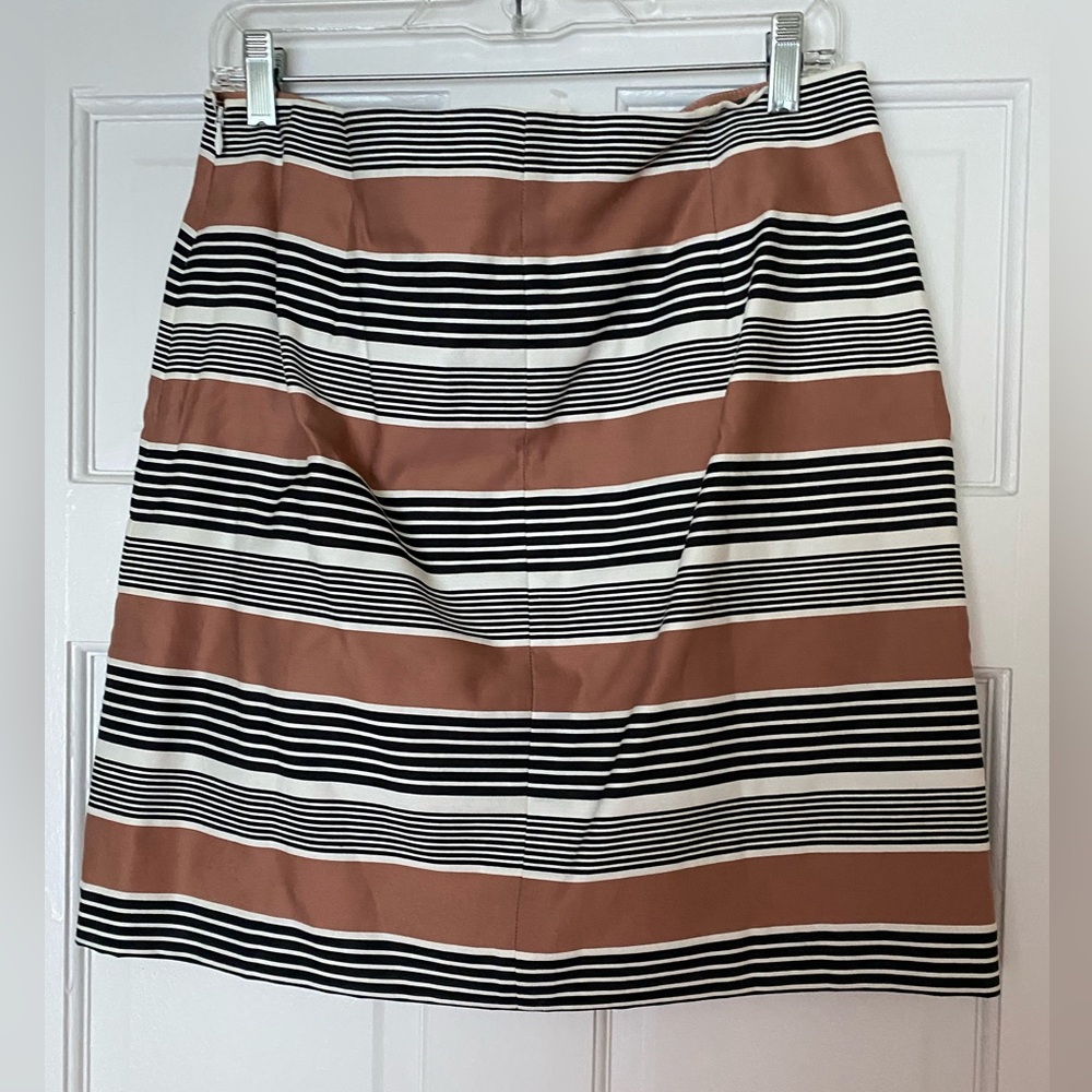 NWT LOFT Striped Black, White and Brown Shift Skirt Size 10